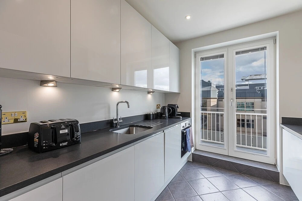 Stylish new flat near Mayfair