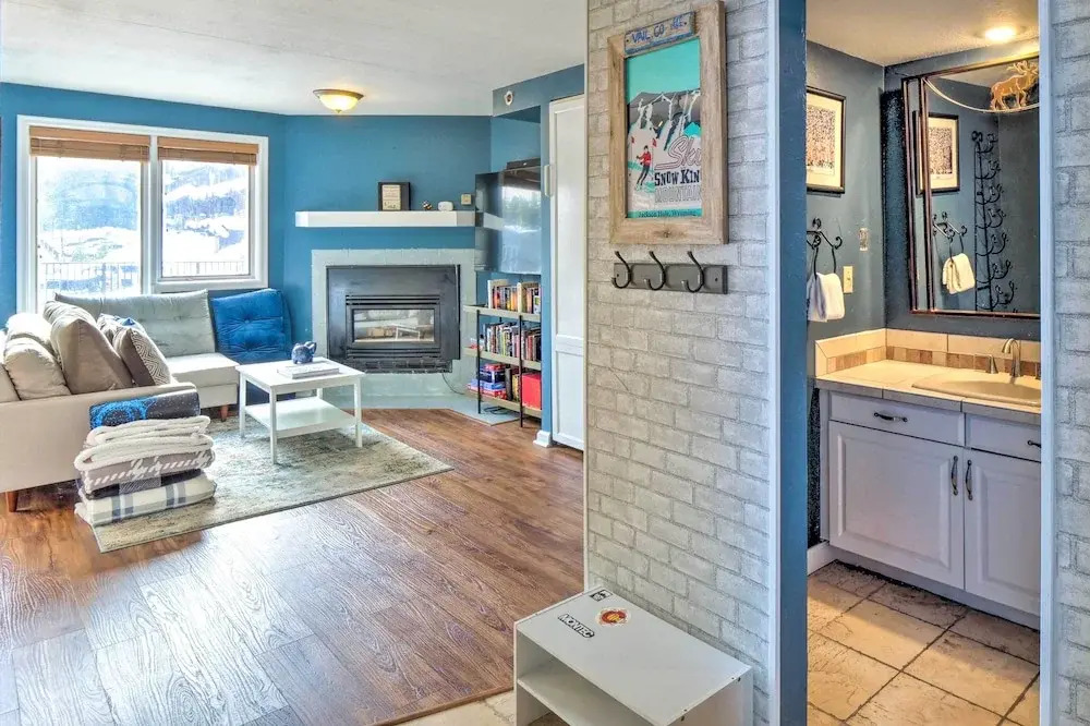 Chic Winter Park Studio w/ Community Hot Tub