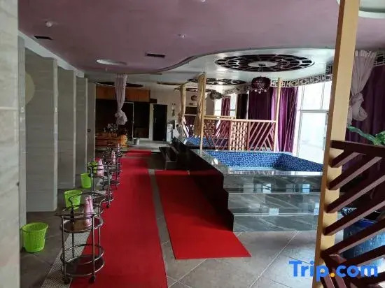 Junbo Hotel