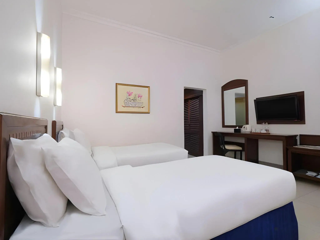 Grand Orchid Hotel