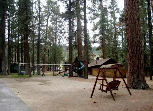Majestic Moose Lodge - Coptic Village
