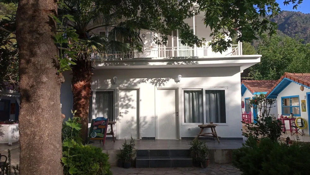 Zebu Hotel