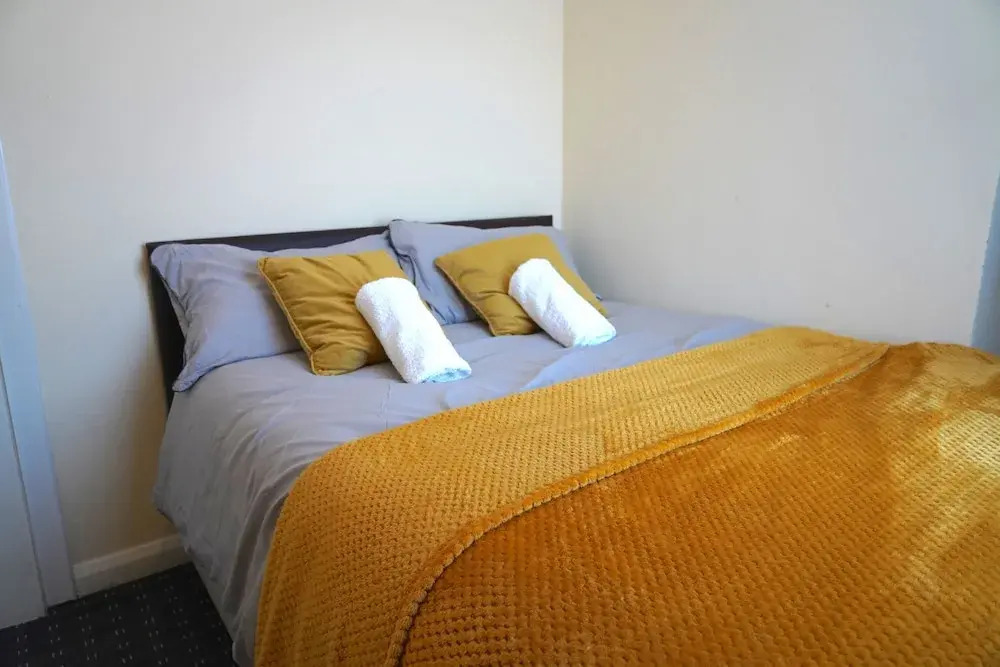 Peaceful Cosy 2 bed House in Manchester