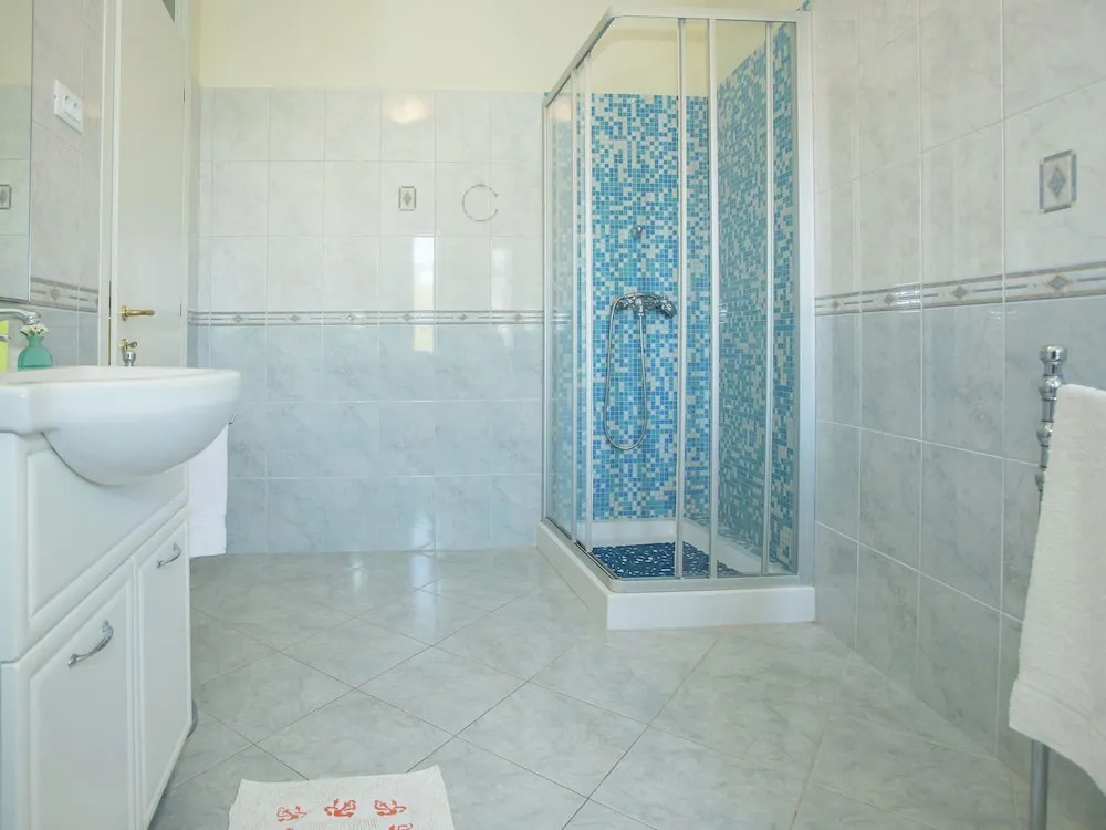 Standard Apartment Located on the Promenade in Rovinj With a sea View