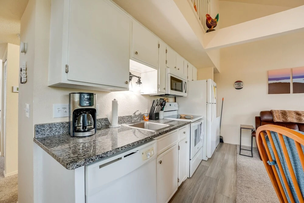 Branson Vacation Rental w/ Loft ~ 4 Mi to Downtown