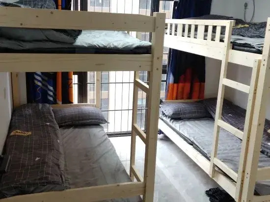 Langji Tianya Sensen Apartment (Nanning Lanjing World Shop)