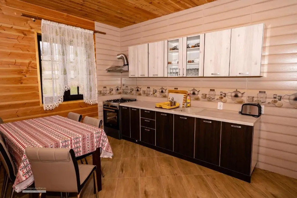 Cabana La Fermă