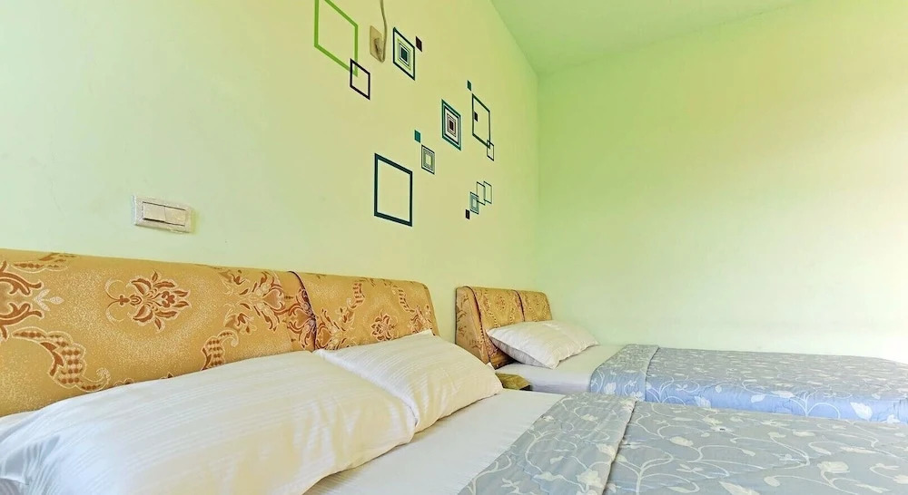 Make Dream Bed and Breakfast