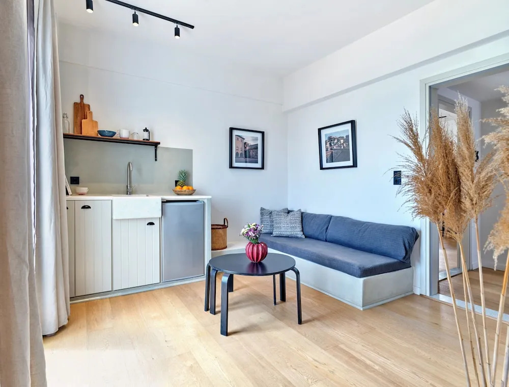 Magoo Suites