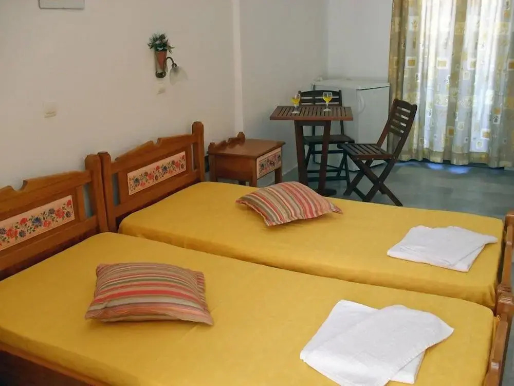 Fikas Hotel