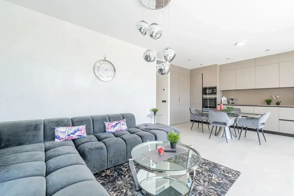 Apartment in Roses Near the Beach & Pool