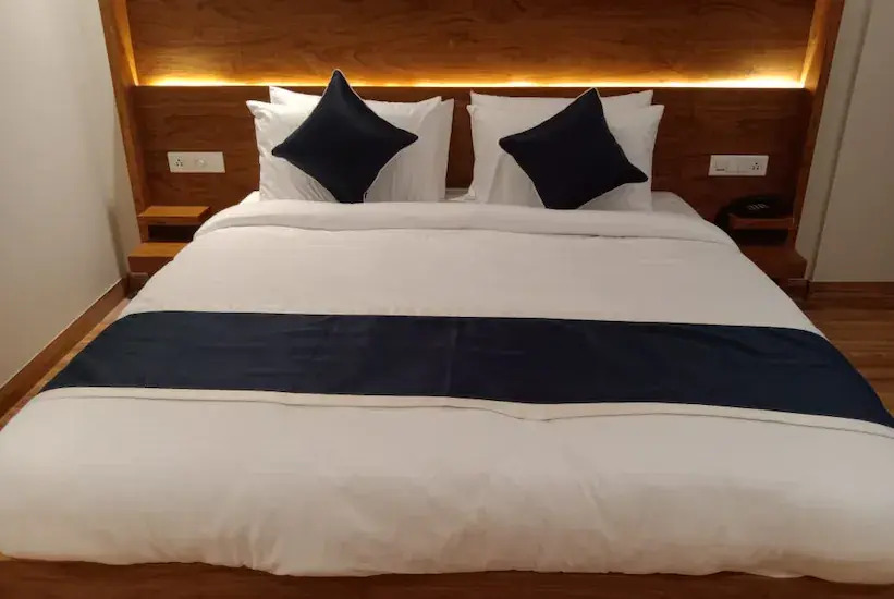 The City Life Hotel