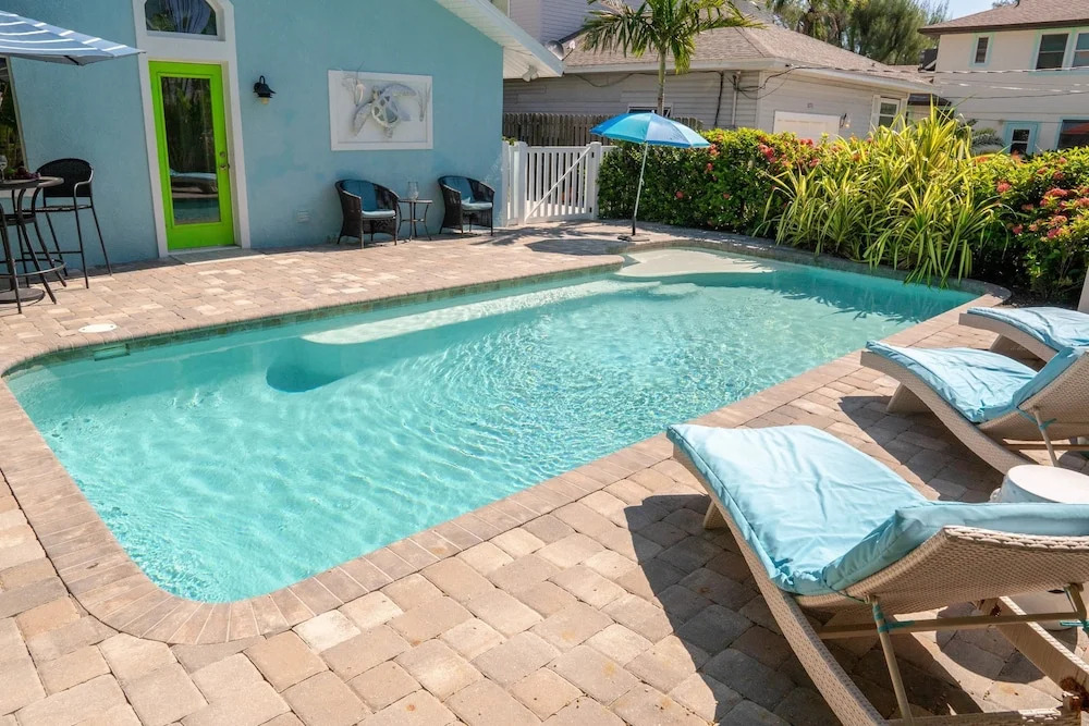 Breakaway Apartment 4