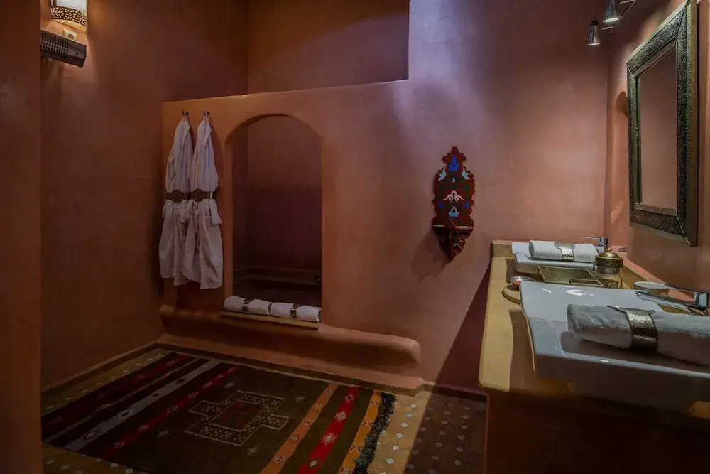 Al Riad Inou