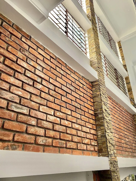 Lion Homestay Huế
