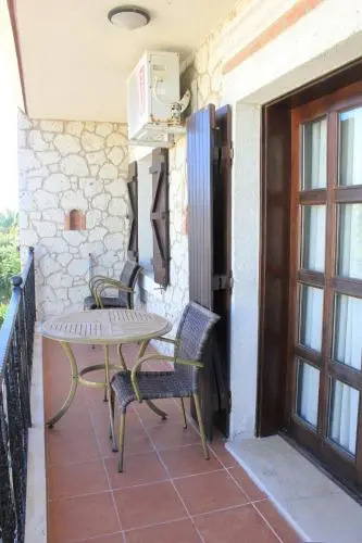 Yalcinkaya Tas Apart