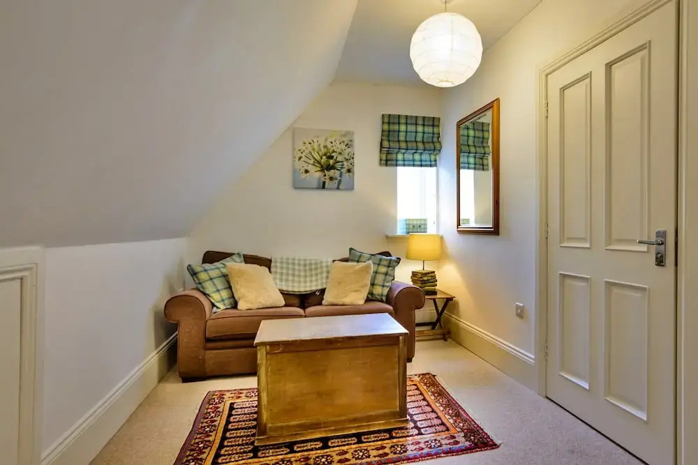 Self-catering Retreat With Pool, hot tub