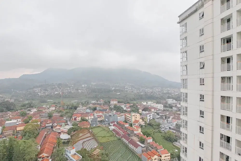 Best View Studio At Apartment Skyland City Jatinangor