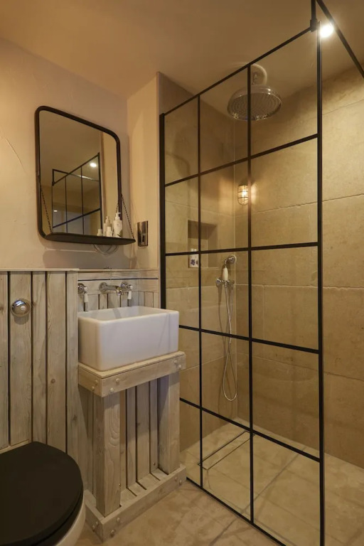 Wild Thyme & Honey - Cirencester-Cotswolds
