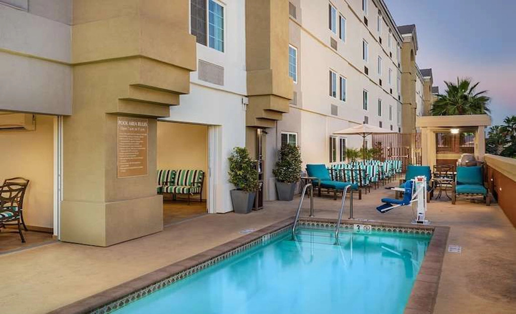 Candlewood Suites Anaheim - Resort Area by IHG
