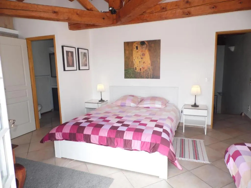 Villa 342 m2 classée 4 étoiles sur 1 ha - Provence