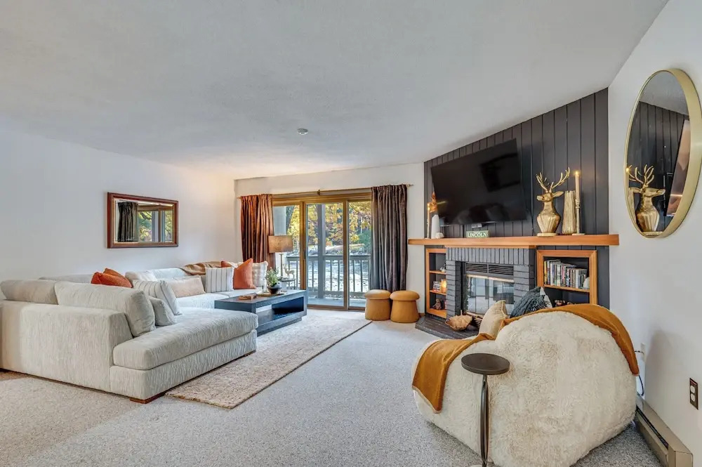 Ski, Hike & Unwind! Riverfront Getaway in Lincoln