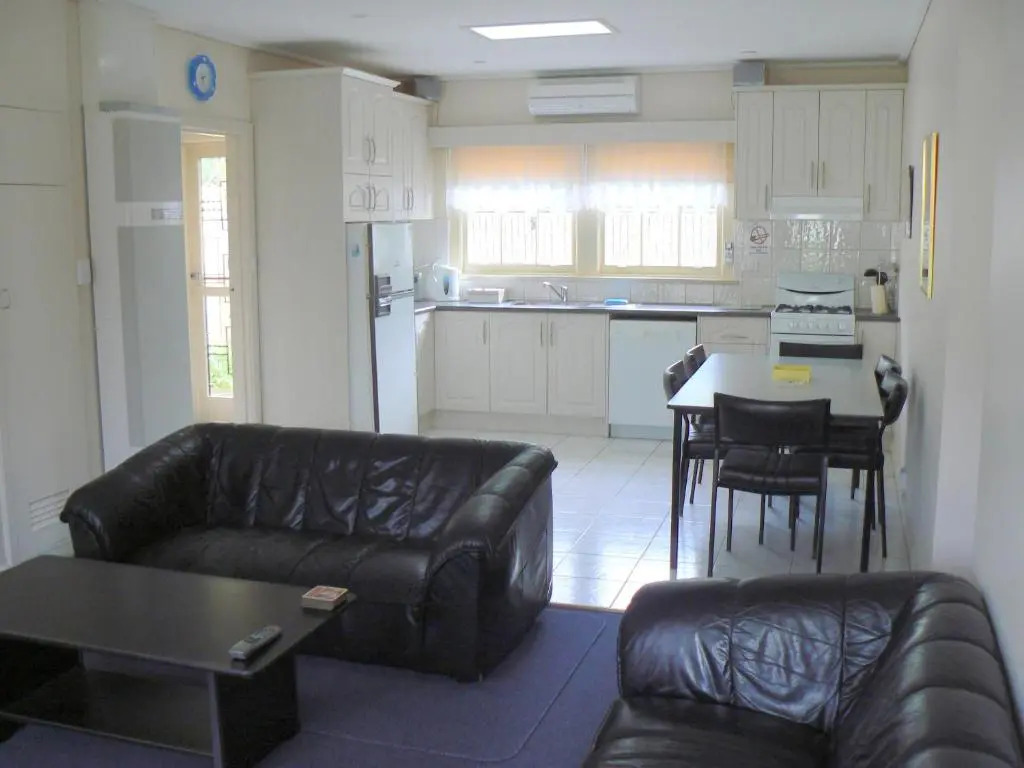 Rosebud Beach Unit 200 mt to Beach Late checkout