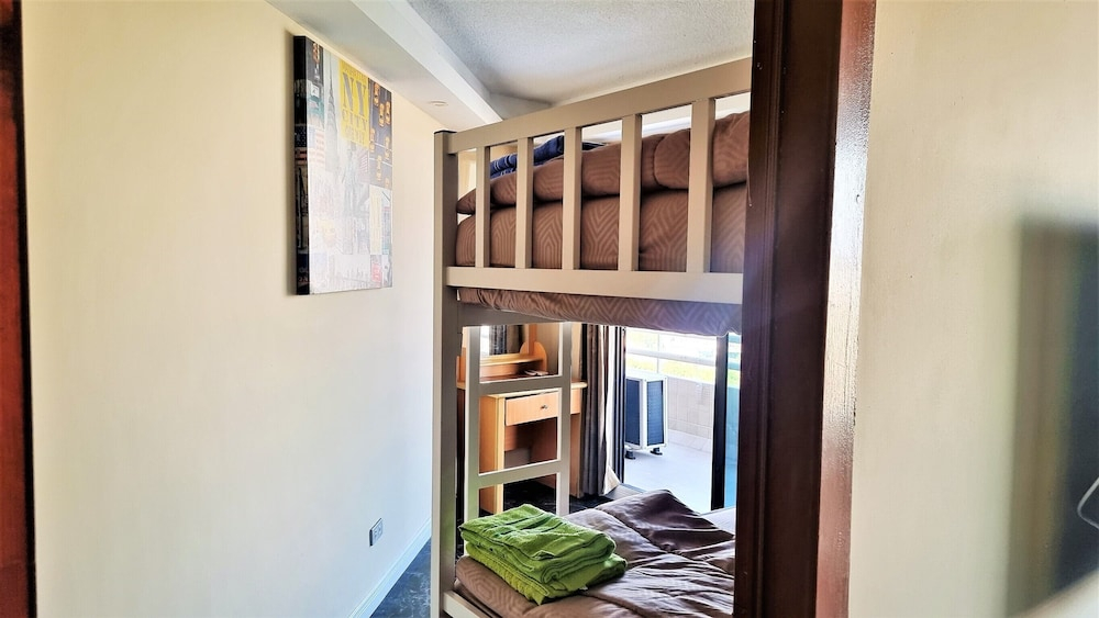 Spacious 2-bedroom Family Condo With Pool View 10th Floor, Angket Hip Residenc