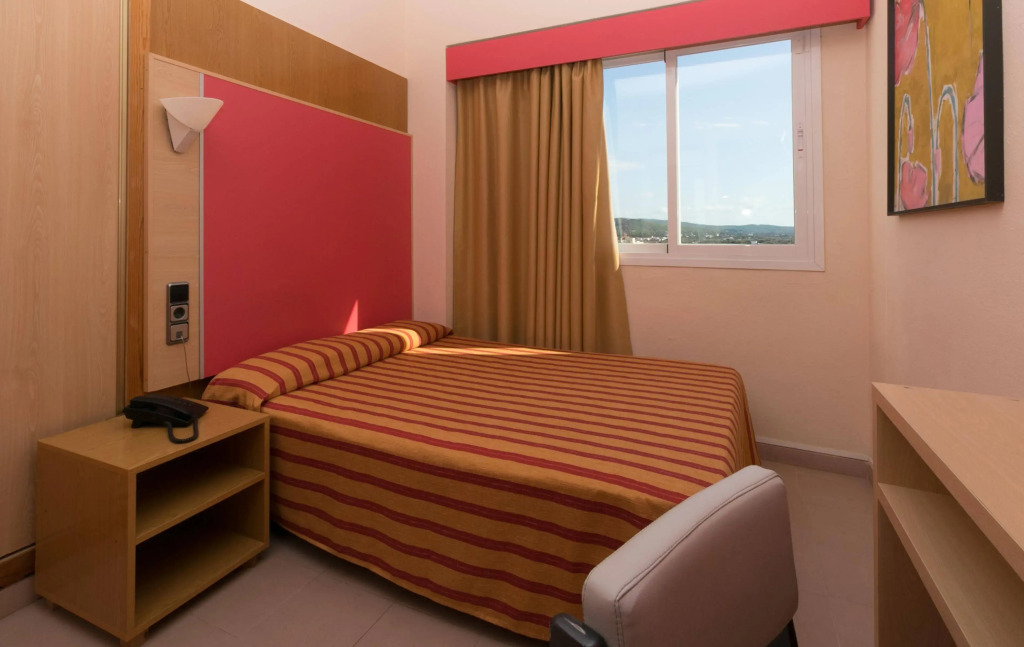 The Red Hotel - Только для взрослых