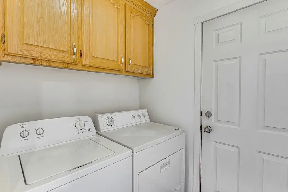 Family Home w/ Fenced Yard Between Provo & Slc!