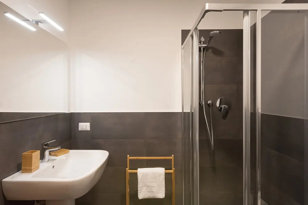 GuestHost - Urban House Carducci - Apartments