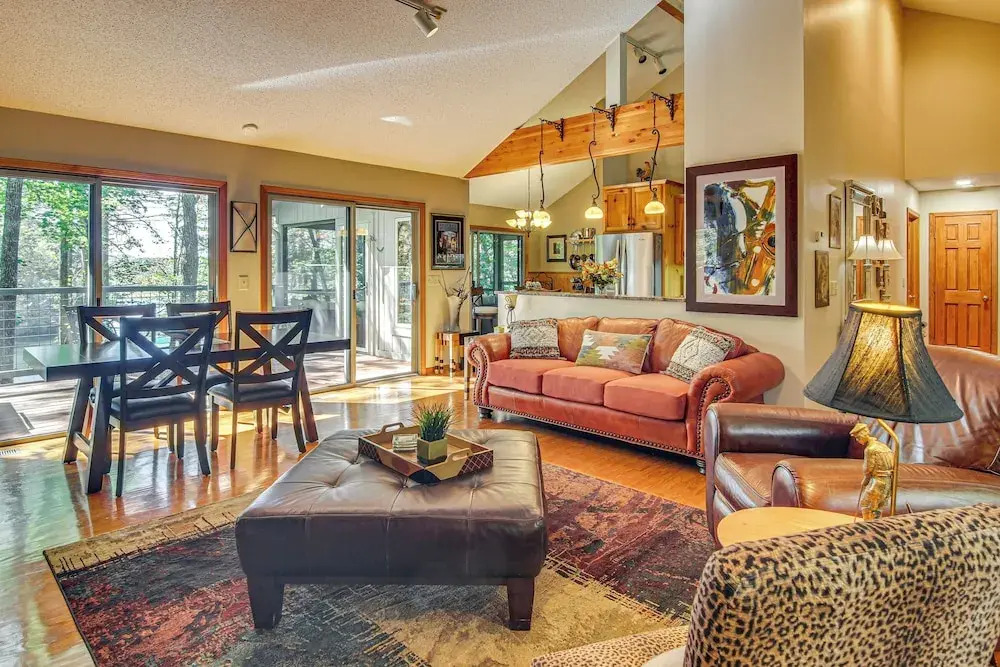 Festive Lakefront Escape: Blue Ridge Holiday Home