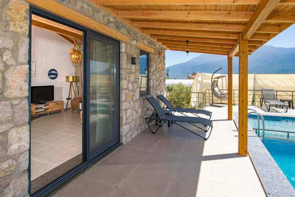 Beyza- Fethiye'de 2+1 Jakuzili Villa