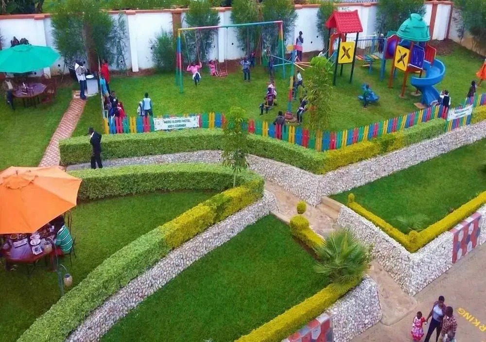 Meru Slopes Hotel