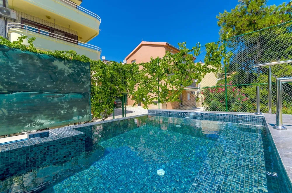 Apartments Ana I