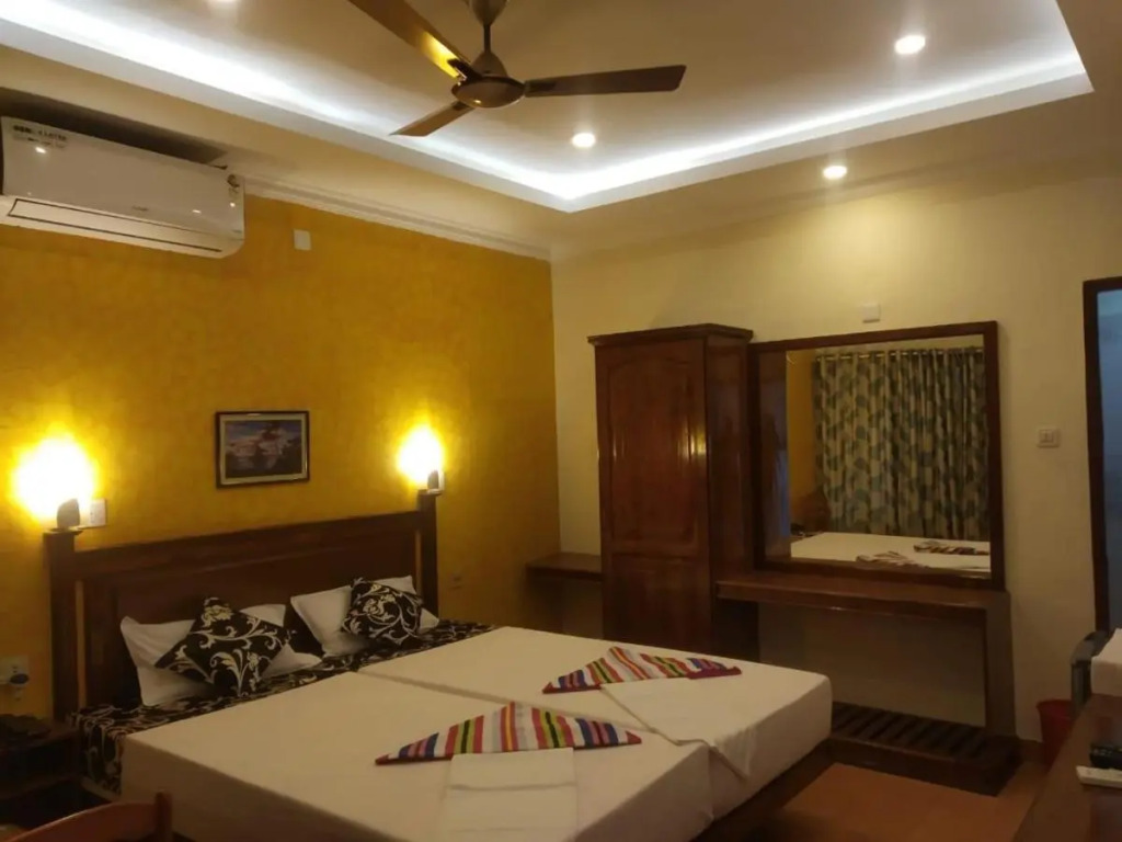 Hotel Thushara