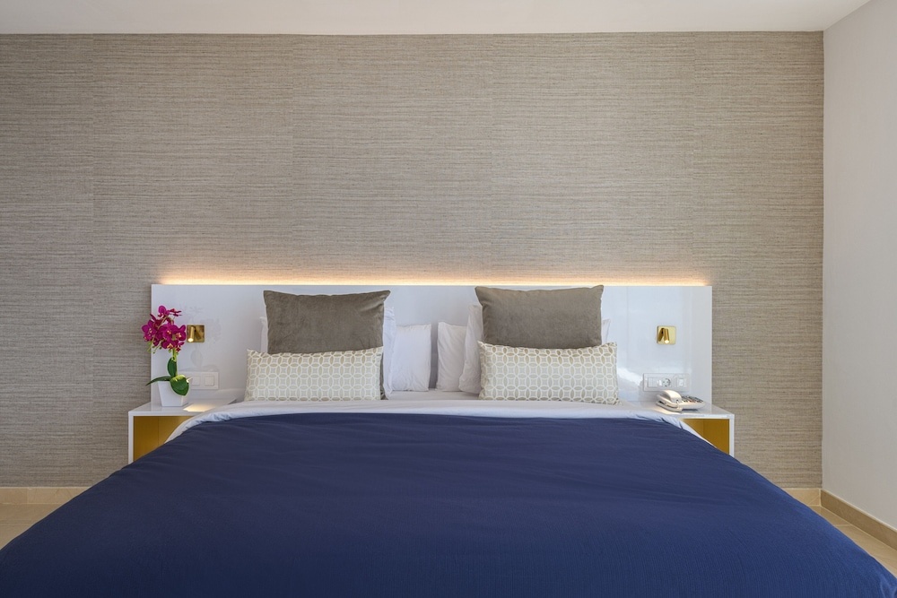 Grand Horizon Luxury Boutique Suites