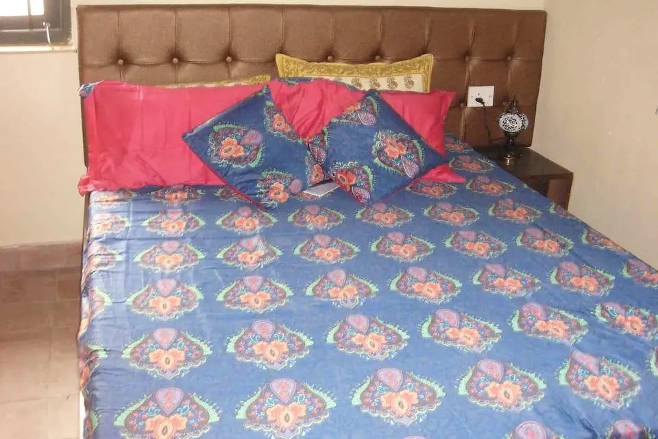 Aamar Bari Hotel