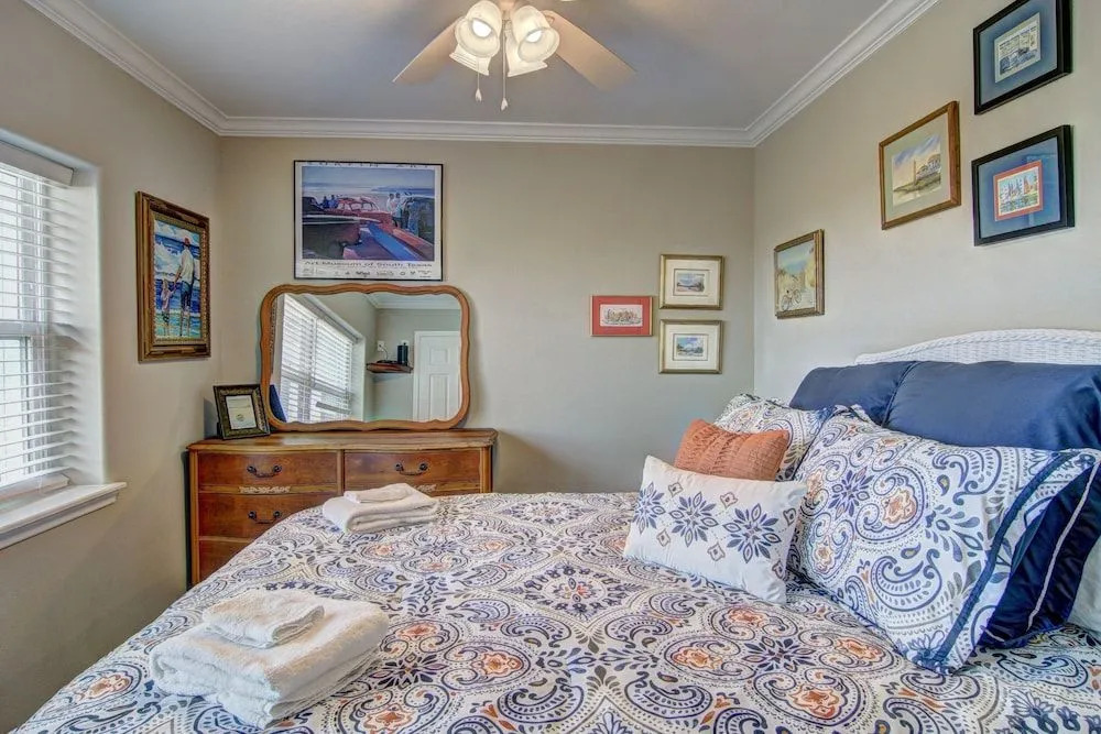Beach Bunker Siv30 2 Bedrooms 2 Bathrooms Condo