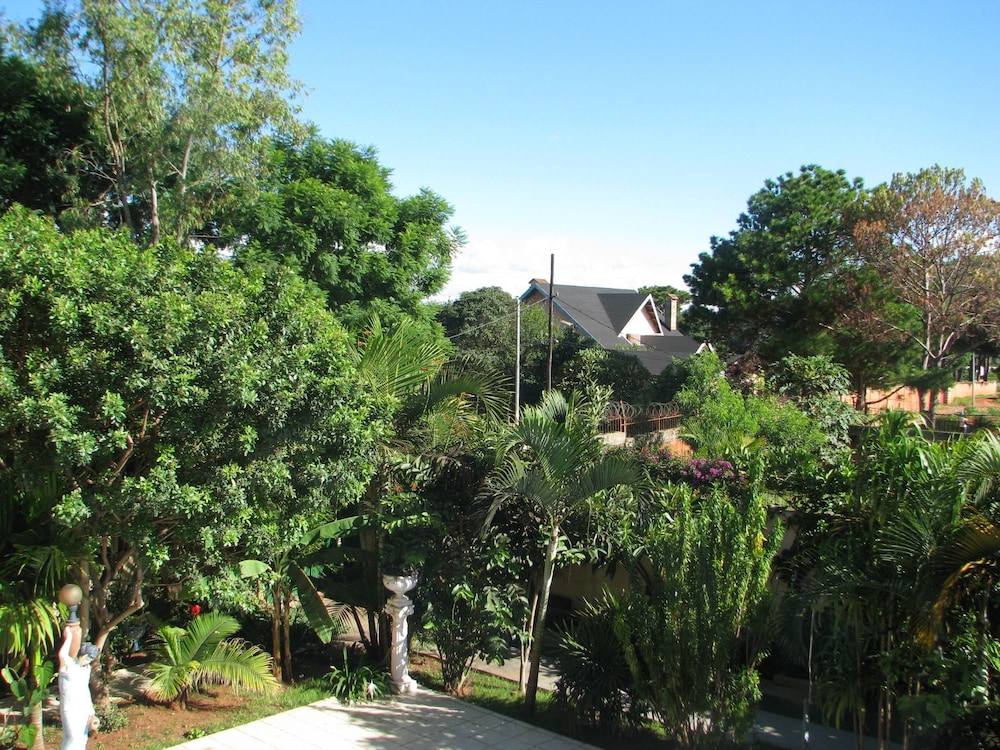 Avamada Lodge