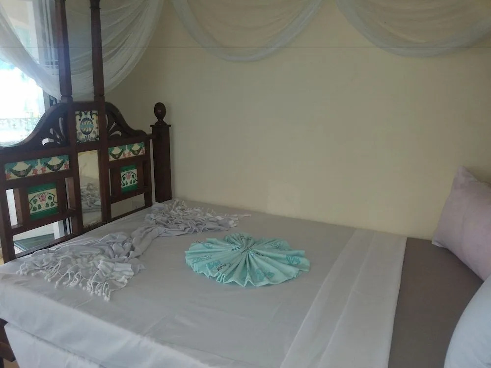 Bwejuu Beach Palm Villa