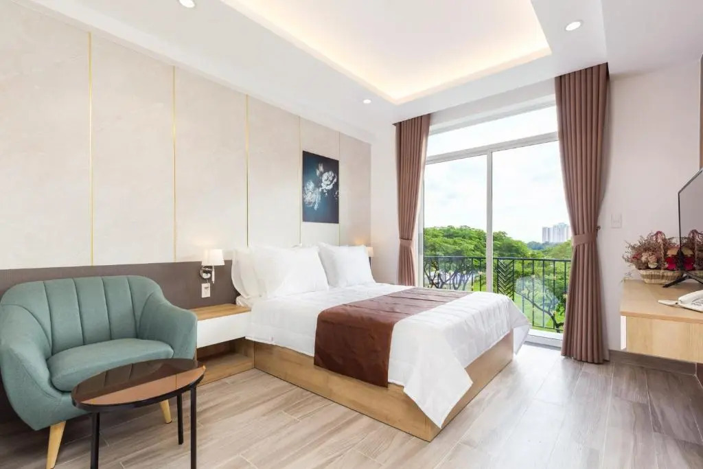 Saki Aparthotel