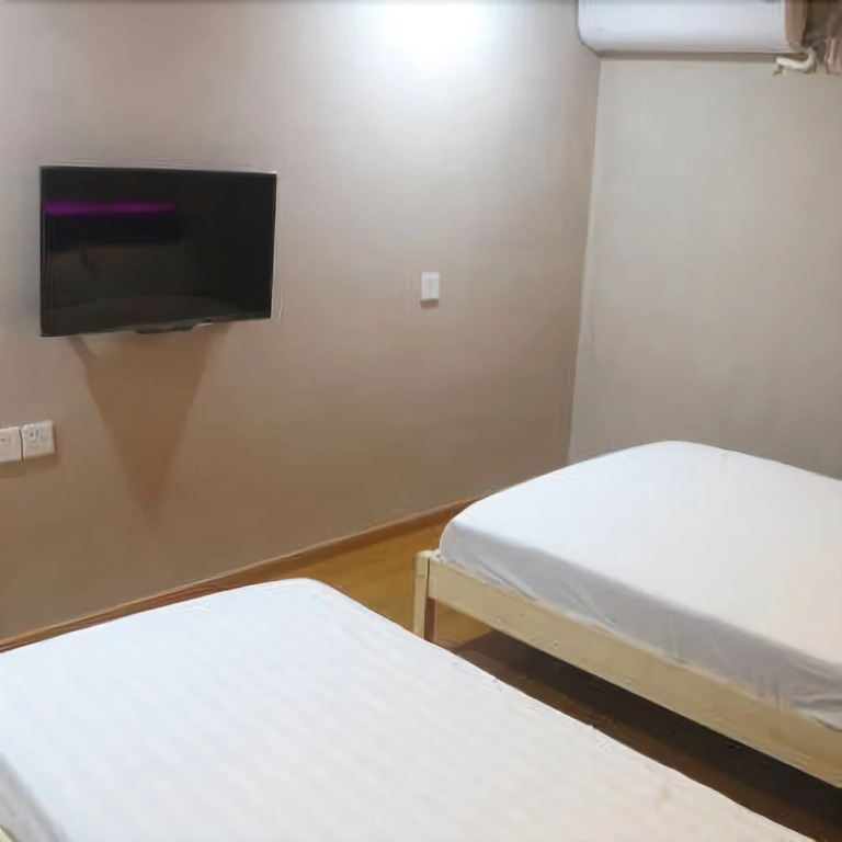 Time Machine International Youth Hostel