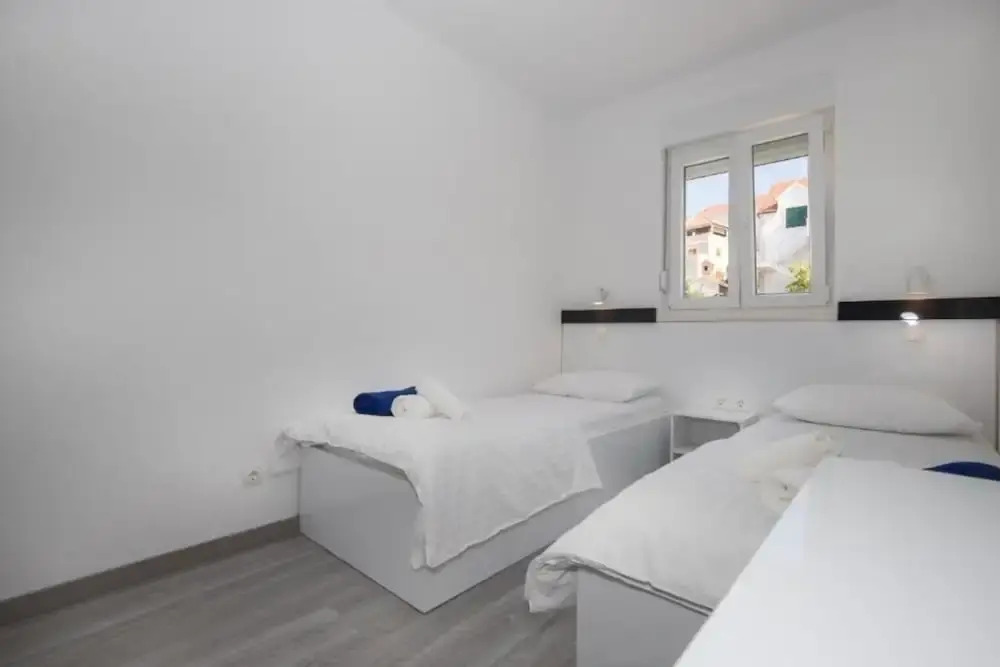 Jakov - Modern and Cosy With Pool - B2