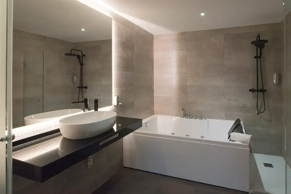 DAOS Suites & Terrace Marbella