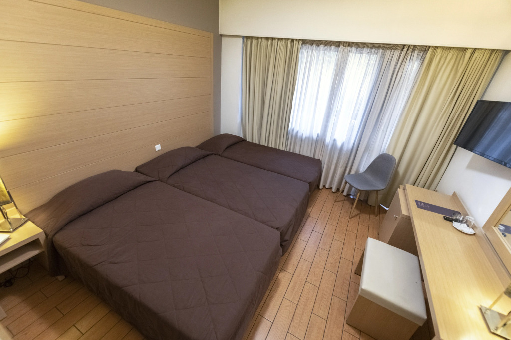 Parnon Hotel