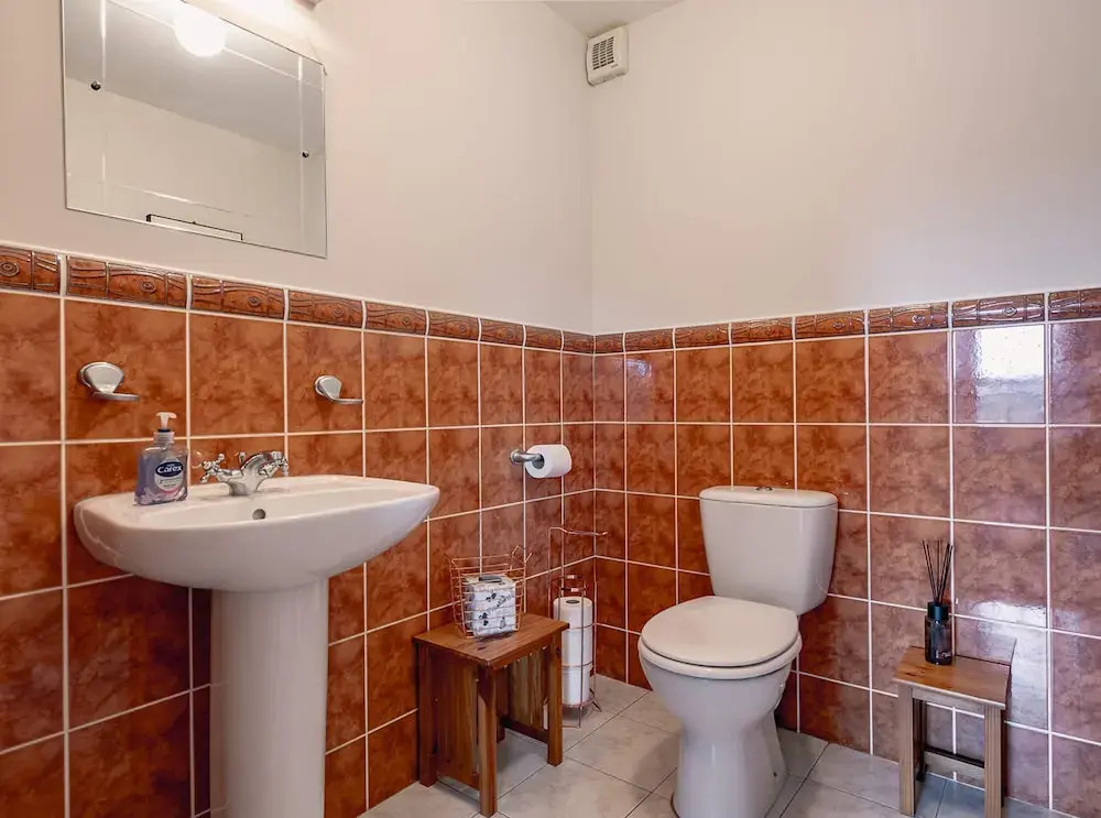 2 Bedroom Home in Kenmare With sea Views to Sleep 4