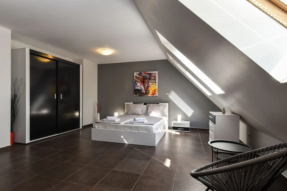 FM Deluxe 2-BDR Maisonette - Vitosha Mountain View
