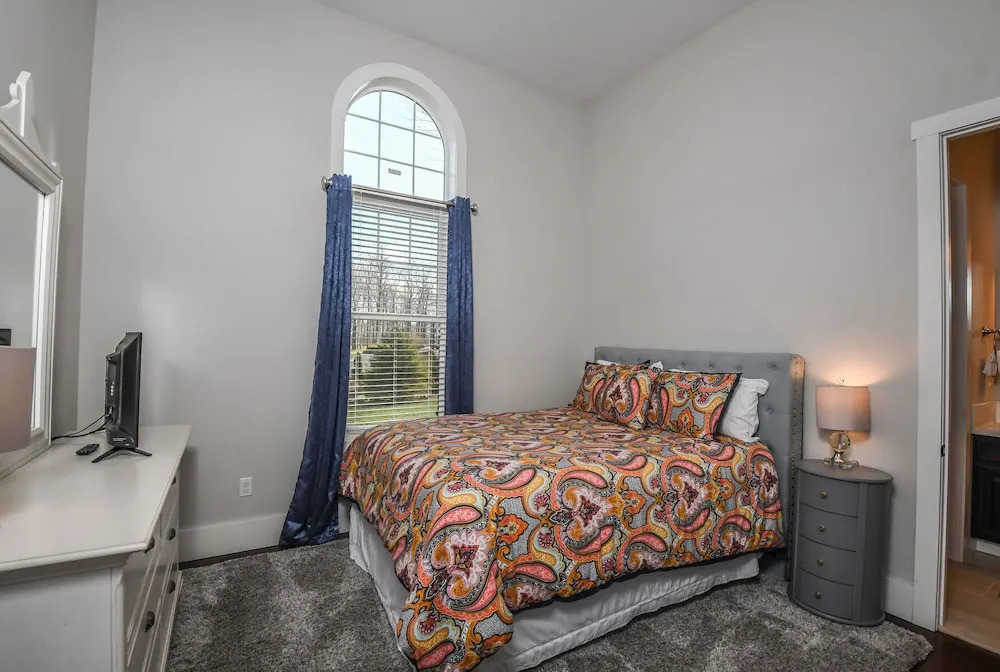 Biltmore Chalet by Taylor Made Deep Creek