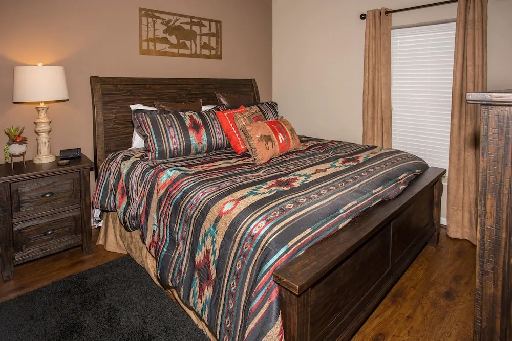 Cedar Lodge 401